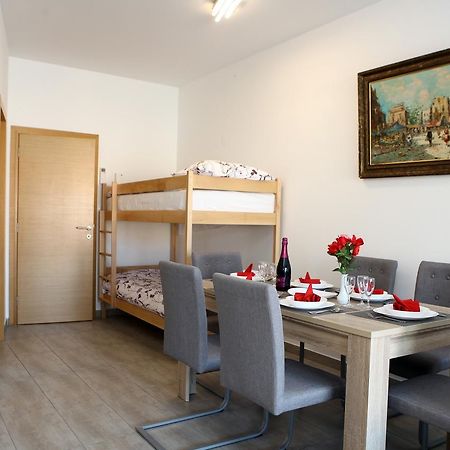 Charming San Simon Beach Apartment Jn อิซอลา ภายนอก รูปภาพ